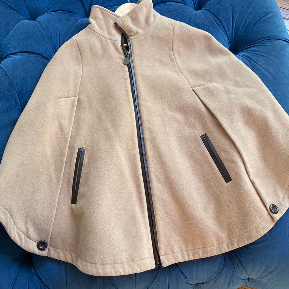 Women’s poncho